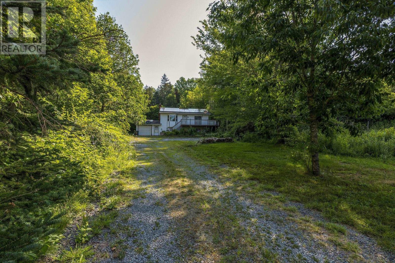40 Mount Hanley Road photo 46