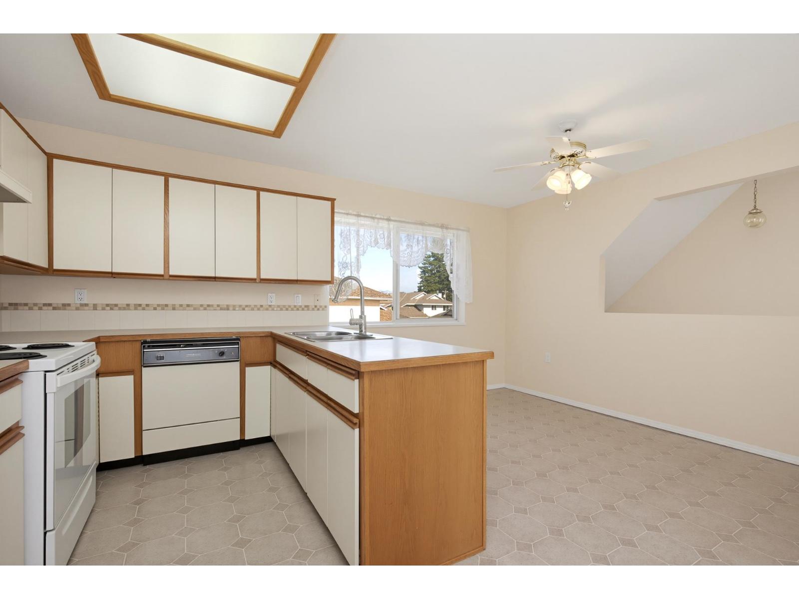 12 2475 Emerson Street, Abbotsford, British Columbia  V2T 4W5 - Photo 9 - R3131094