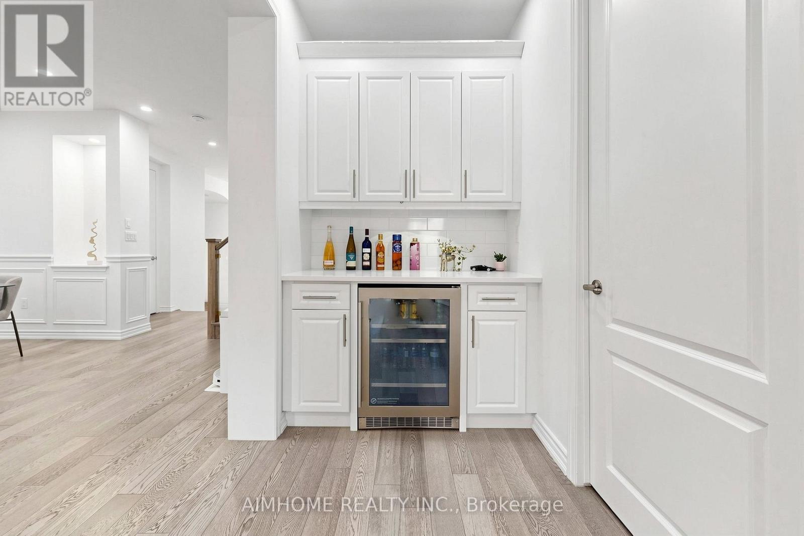 48 Pierre Berton Boulevard, Vaughan, Ontario  L0J 1C0 - Photo 13 - N13813696