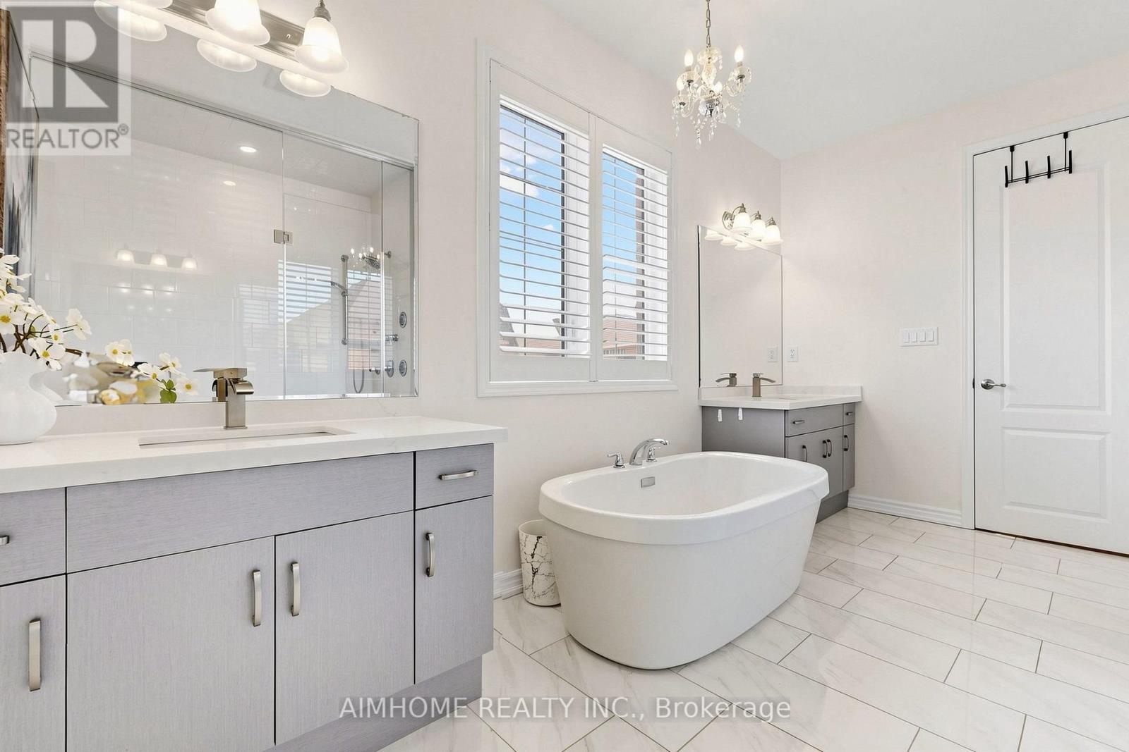 48 Pierre Berton Boulevard, Vaughan, Ontario  L0J 1C0 - Photo 22 - N13813696