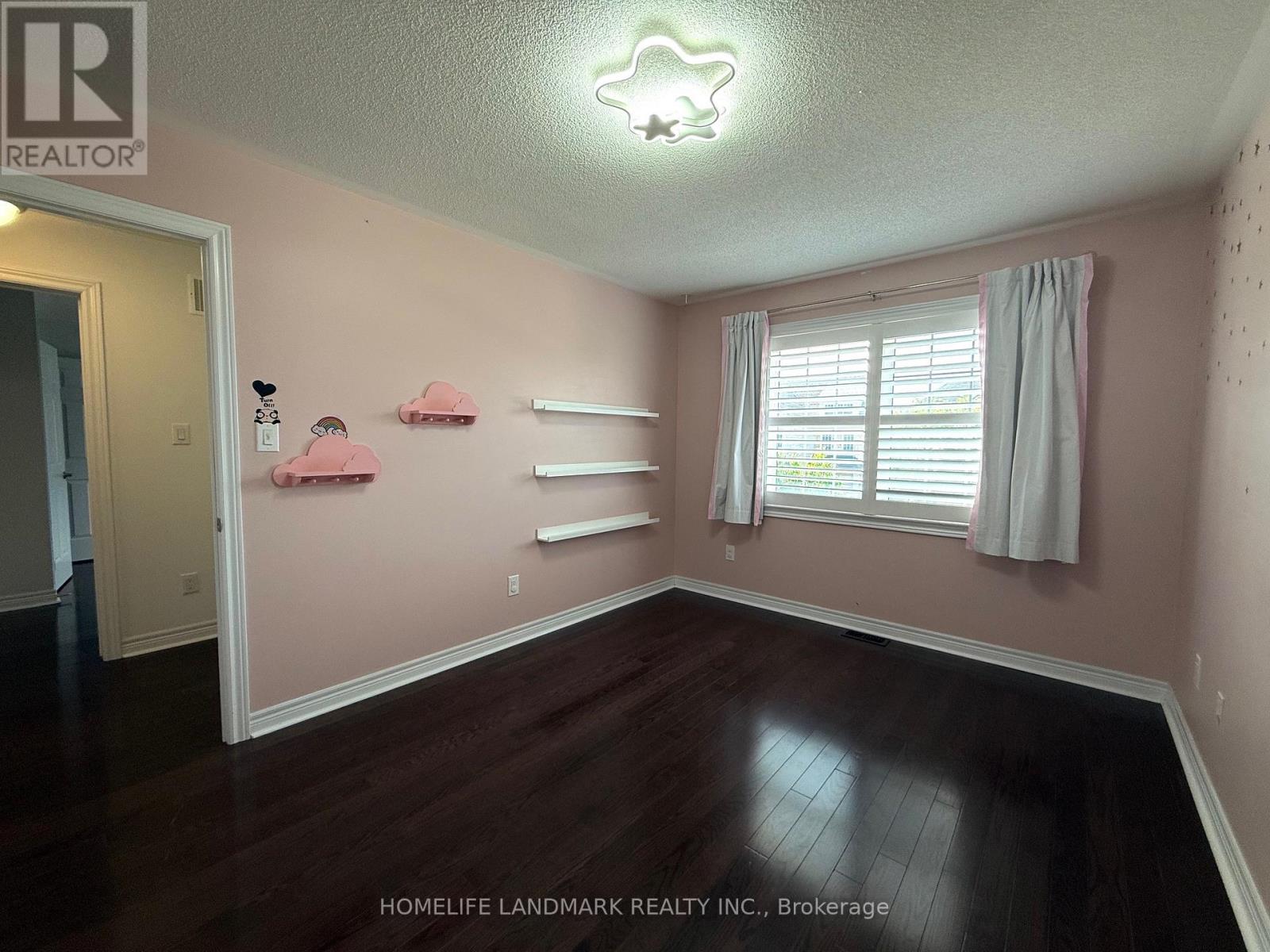 8 Church View Avenue, Markham (Victoria Manor-Jennings Gate), Ontario  L6C 0L6 - Photo 12 - N13813876