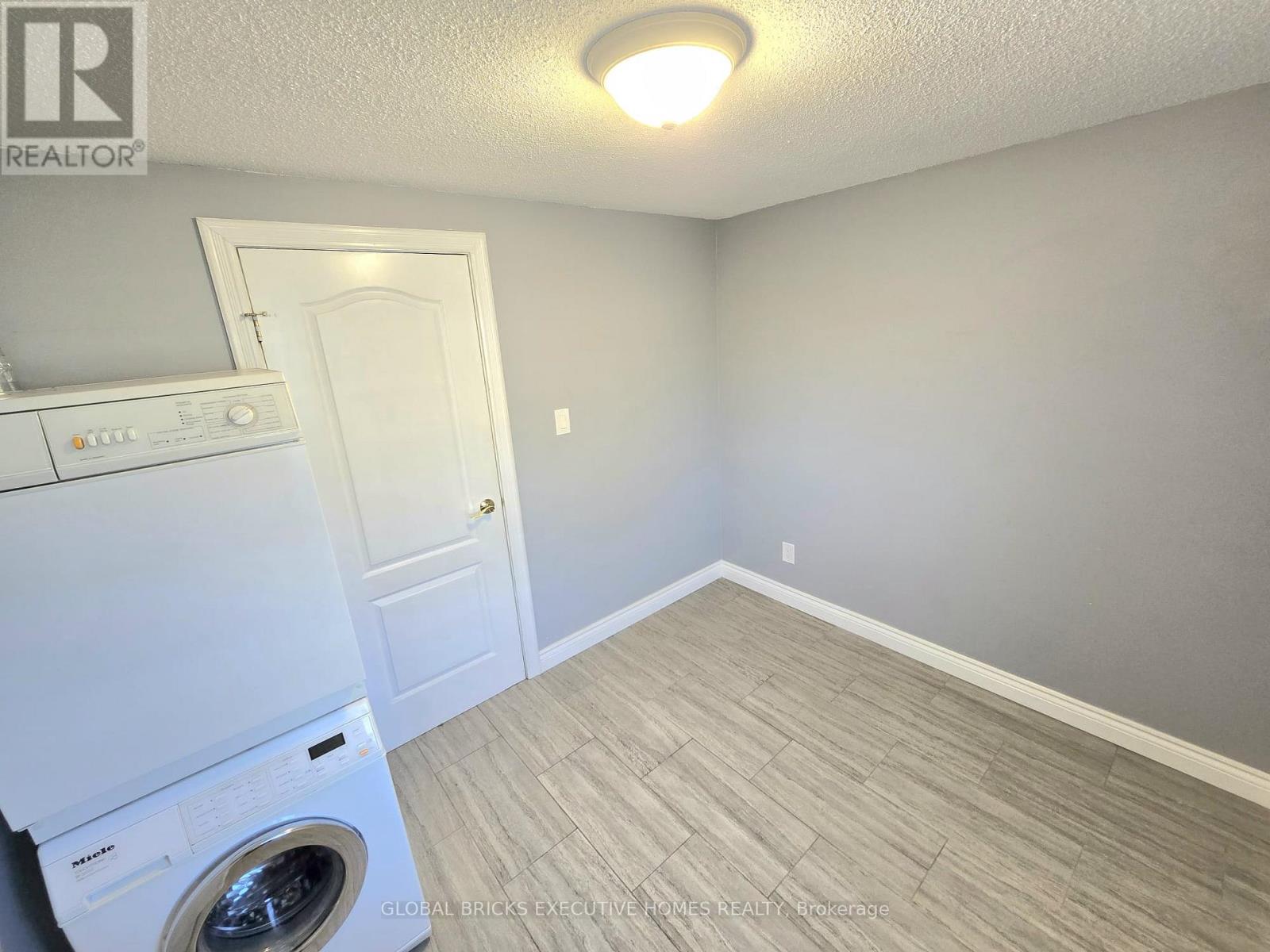 Main - 27 Browning Trail, Barrie (Letitia Heights), Ontario  L4N 5A5 - Photo 22 - S13813596