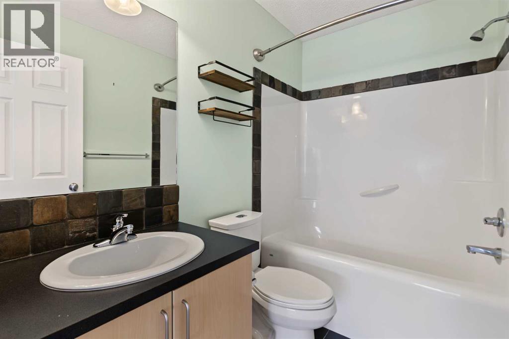 3240 New Brighton Gardens SE