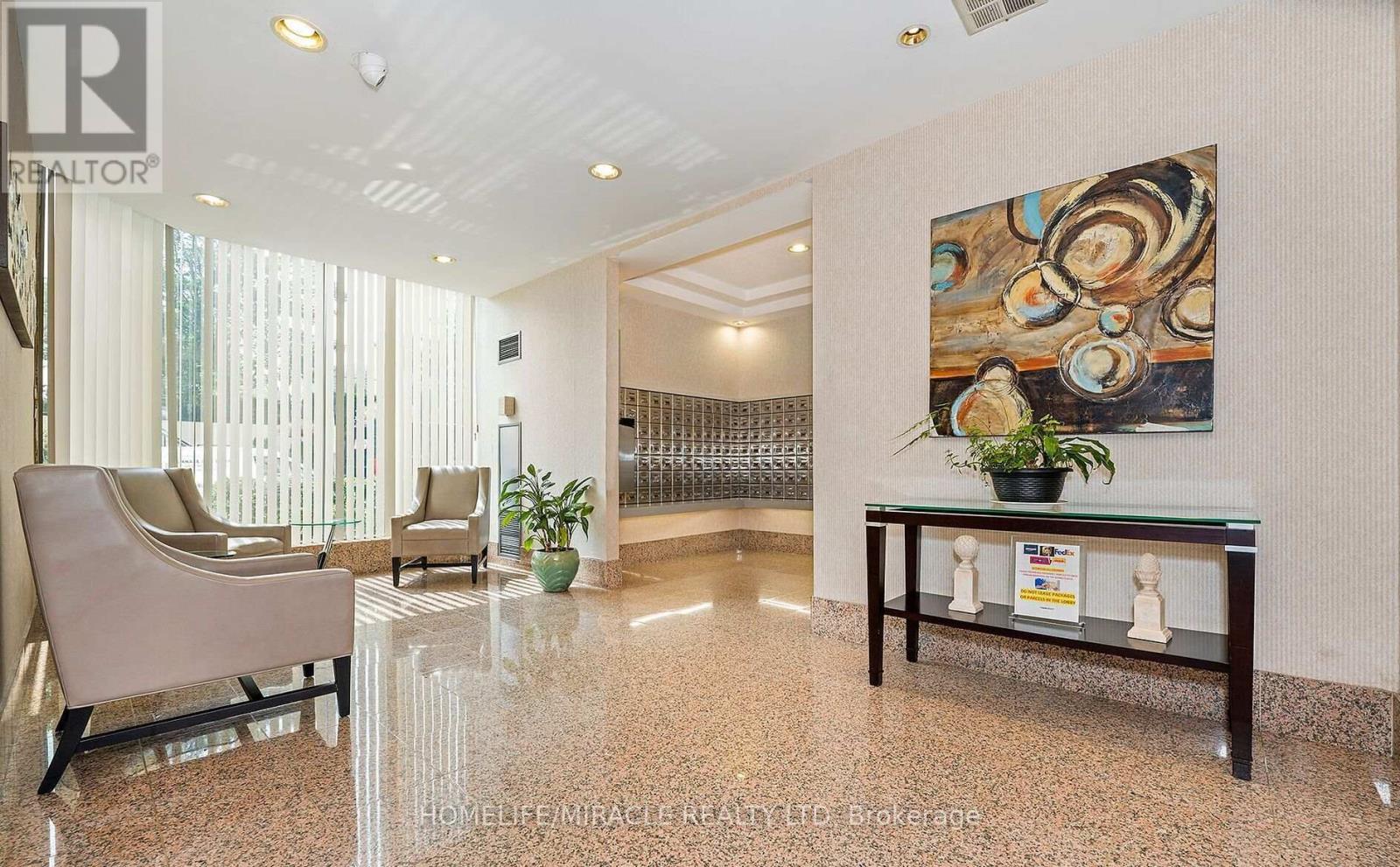 1408 - 55 Elm Drive, Mississauga, Ontario  L5B 3Z3 - Photo 3 - W13813622