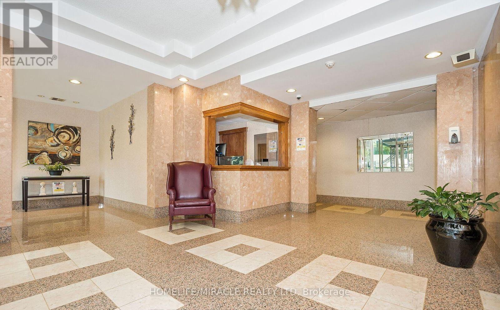 1408 - 55 Elm Drive, Mississauga, Ontario  L5B 3Z3 - Photo 4 - W13813622