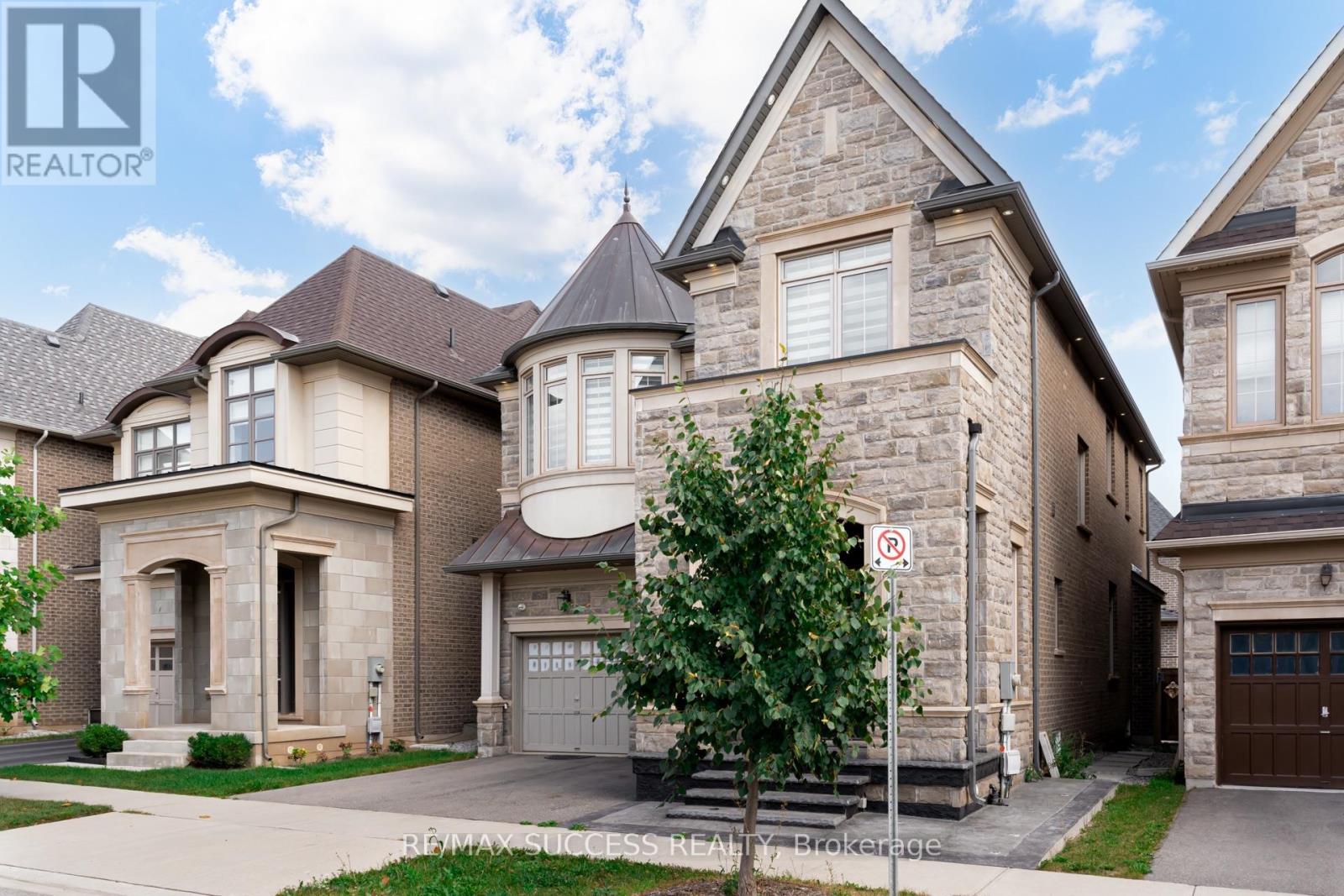 62 Threshing Mill Boulevard, Oakville (Go Glenorchy), Ontario  L6H 7C5 - Photo 2 - W13813770