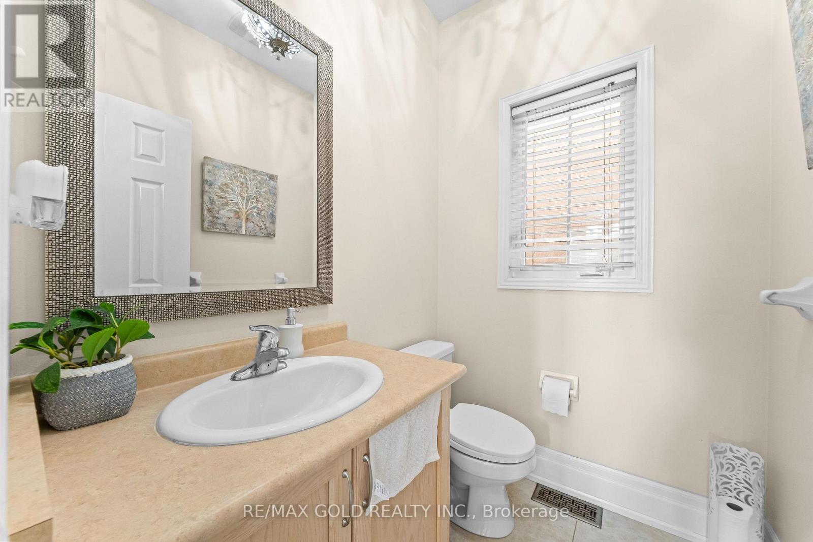 261 Mountainash Road, Brampton (Sandringham-Wellington), Ontario  L6R 3M3 - Photo 26 - W13813798