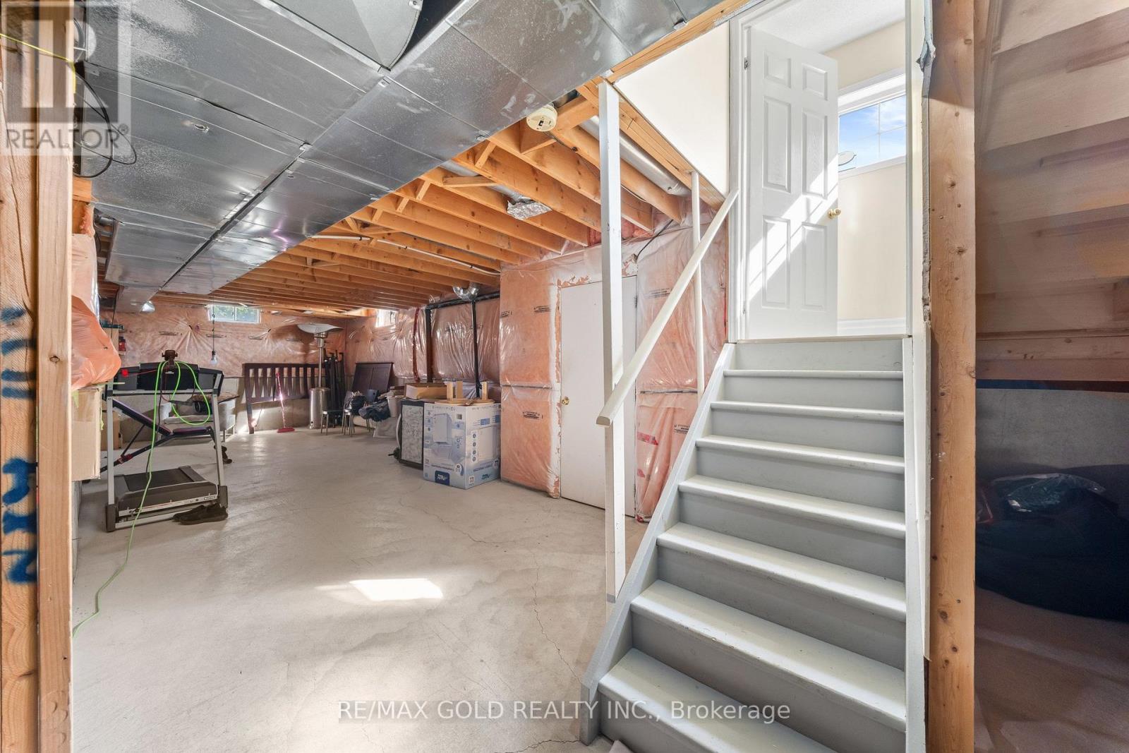 261 Mountainash Road, Brampton (Sandringham-Wellington), Ontario  L6R 3M3 - Photo 37 - W13813798