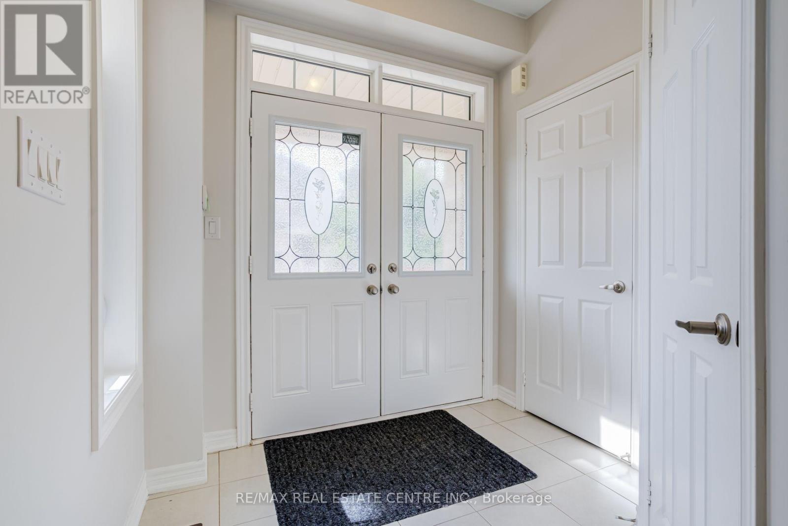 464 George Ryan Avenue, Oakville, Ontario  L6H 7H5 - Photo 6 - W13813882