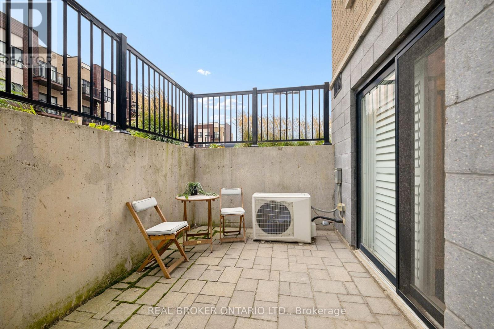 1 - 10 Palace Street, Kitchener, Ontario  N2E 0J3 - Photo 6 - X13813702
