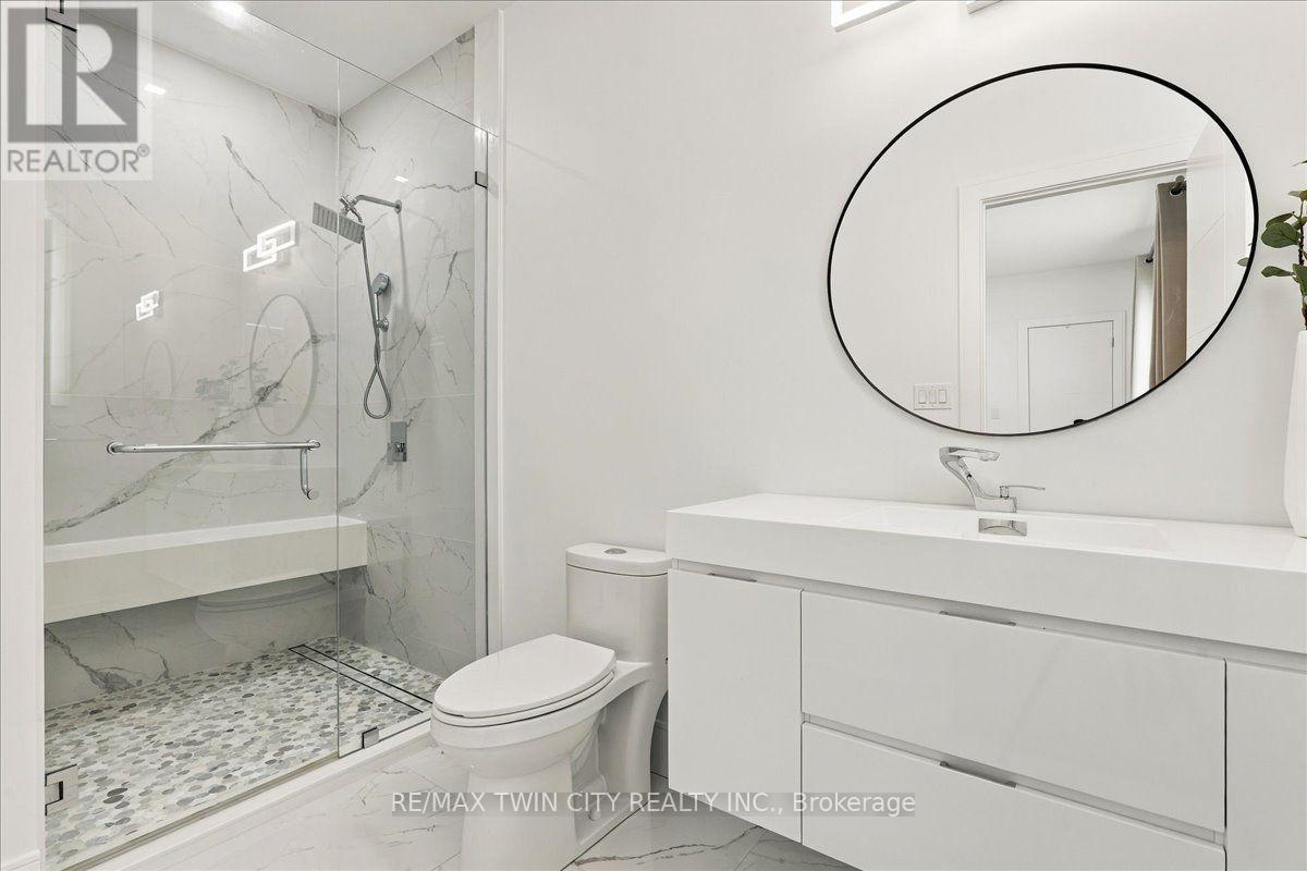 320 Otterbein Road, Kitchener, Ontario  N2B 0A7 - Photo 30 - X13813782