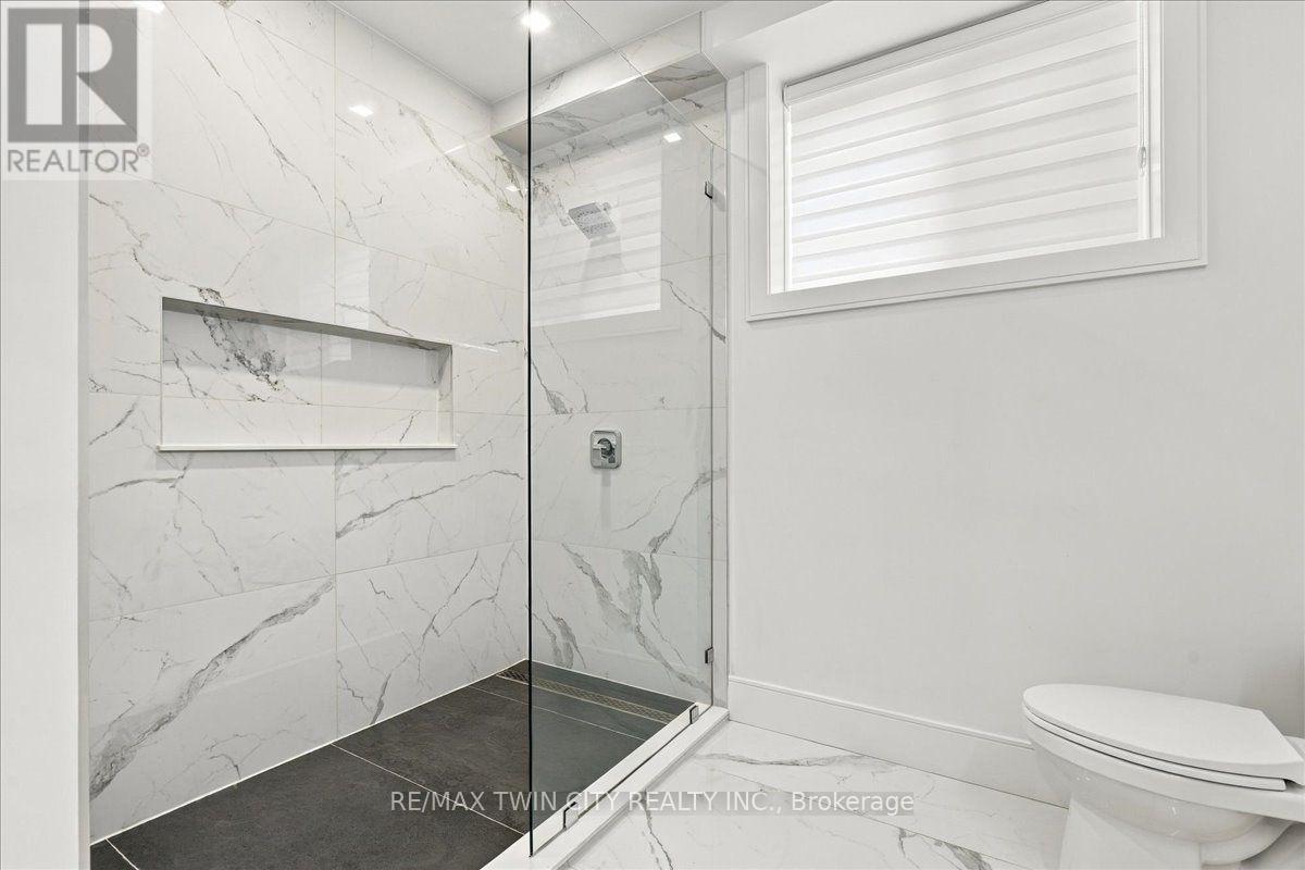 320 Otterbein Road, Kitchener, Ontario  N2B 0A7 - Photo 44 - X13813782