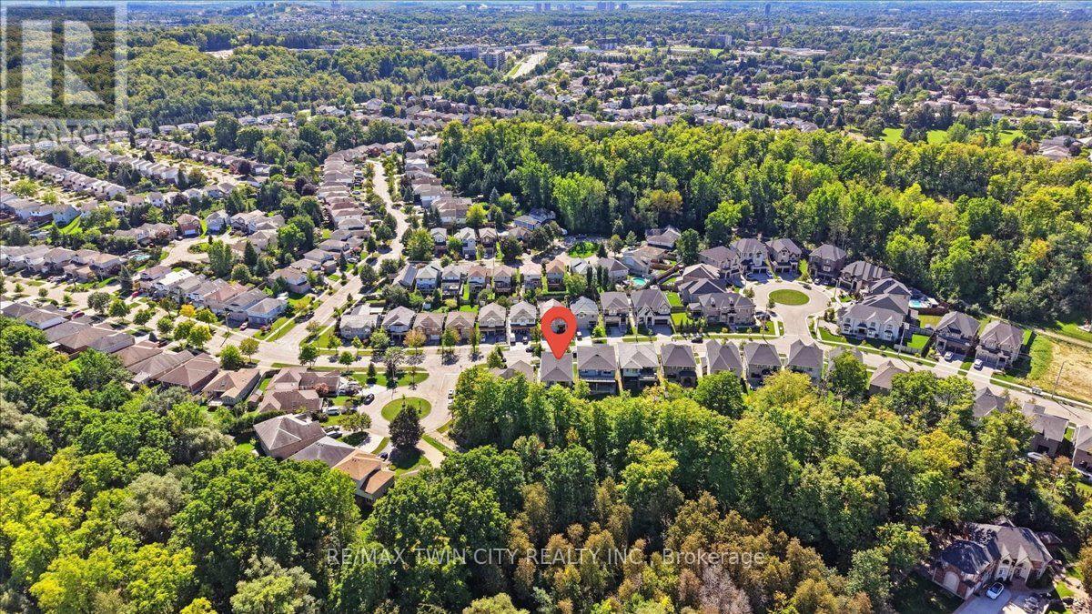 320 Otterbein Road, Kitchener, Ontario  N2B 0A7 - Photo 49 - X13813782