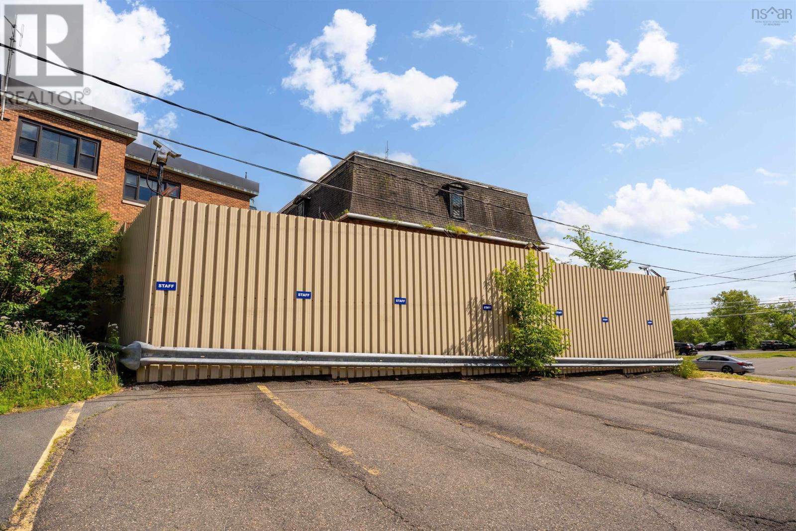 1 Lawrence Street, Amherst, Nova Scotia  B4H 3G4 - Photo 8 - 202619074