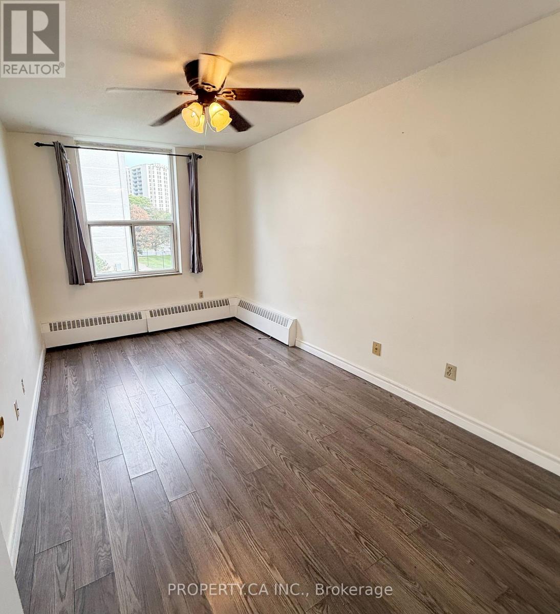 411 - 10 Parkway Forest Drive, Toronto, Ontario  M2J 1L3 - Photo 8 - C13787904