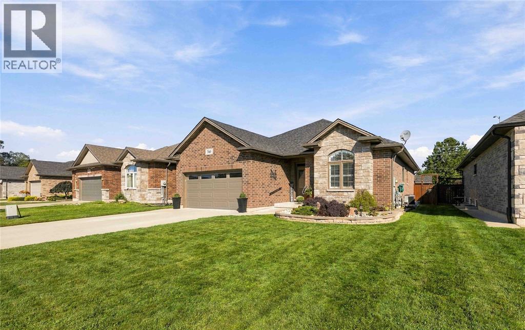 740 REMINGTON COURT photo 2