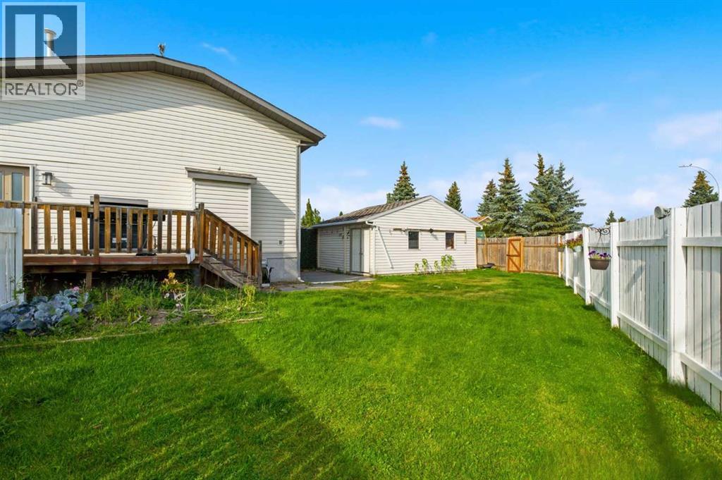 48 West Aarsby Road, Cochrane, Alberta  T4C 1L3 - Photo 3 - A2341434