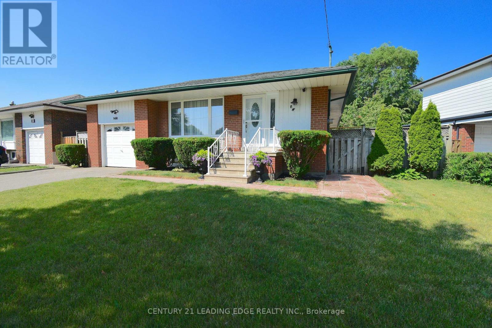84 Allanford Road, Toronto, Ontario  M1T 2N5 - Photo 2 - E13813854