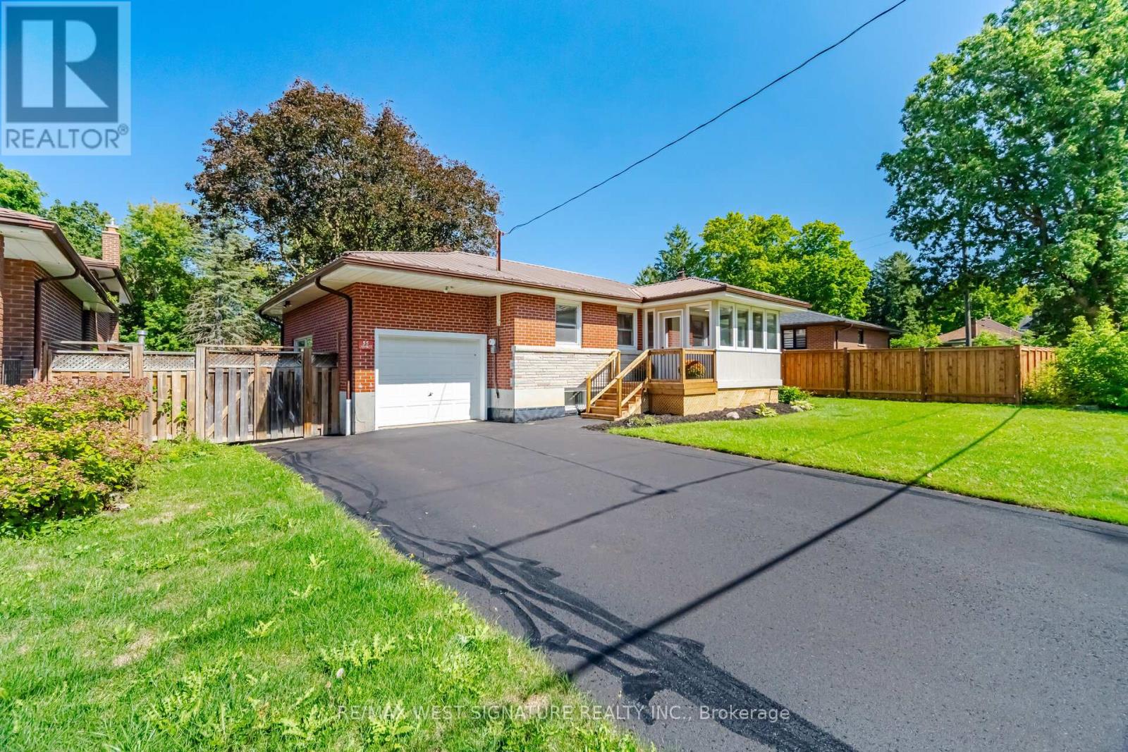 55 John Street, Caledon, Ontario  L7K 0C4 - Photo 2 - W13813714