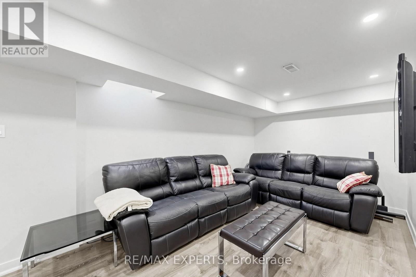 40 Waterbury Street, Caledon, Ontario  L7E 1X4 - Photo 30 - W13813594