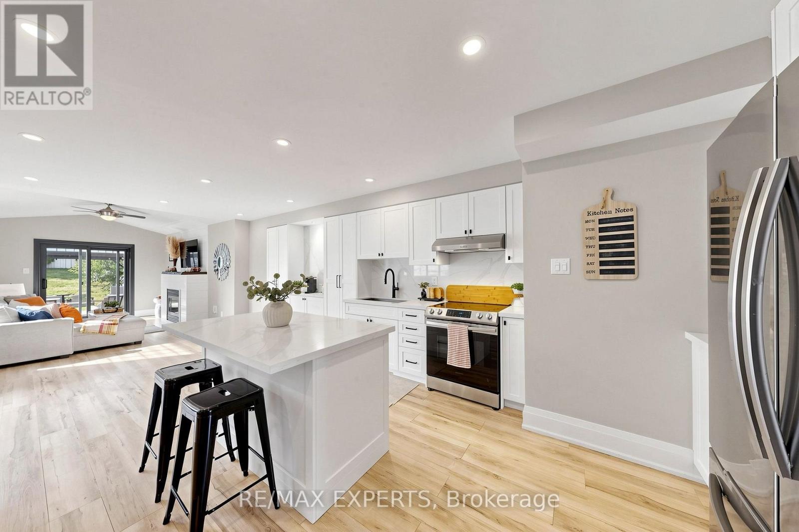 40 Waterbury Street, Caledon, Ontario  L7E 1X4 - Photo 8 - W13813594