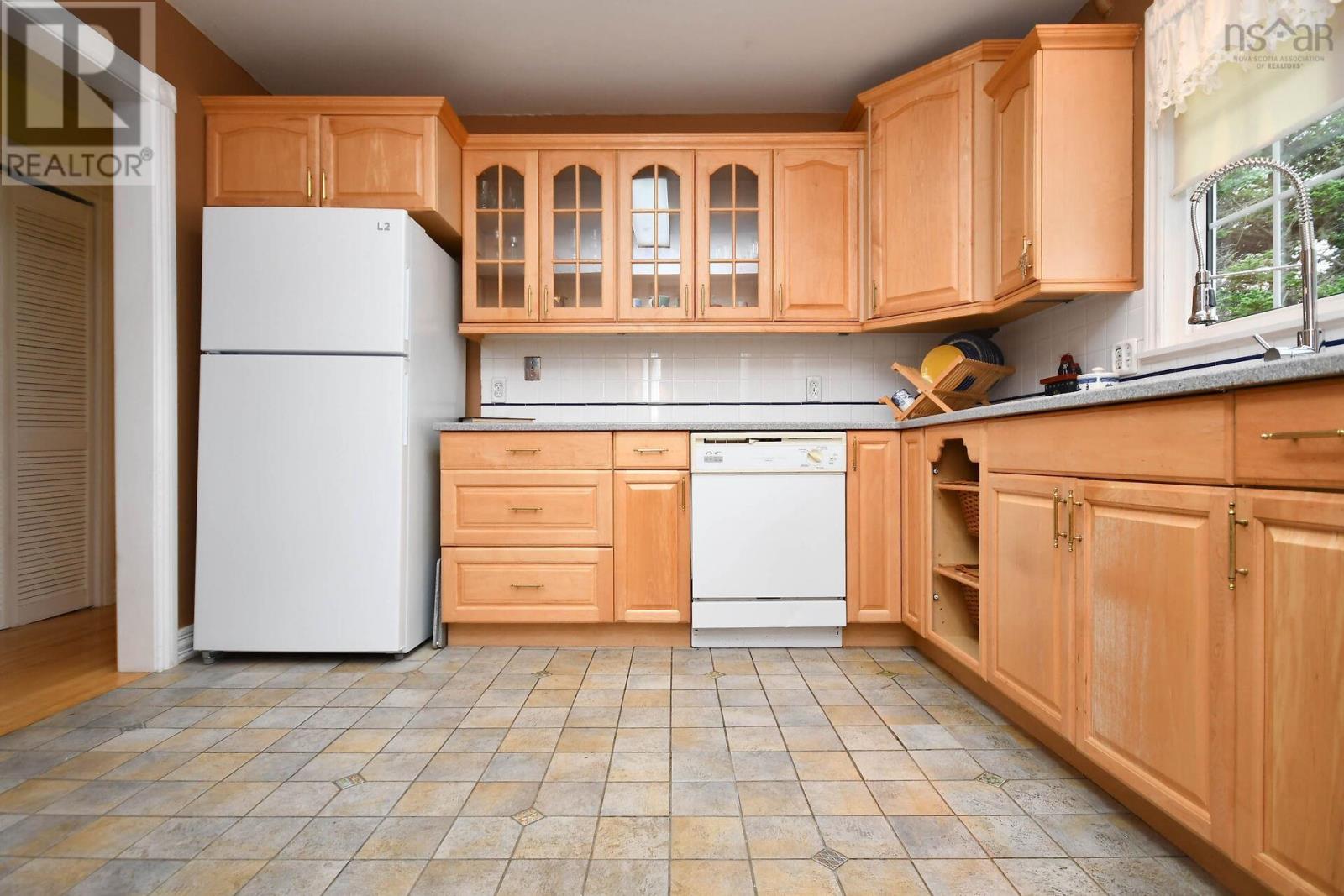 21 Sonia Drive, Lawrencetown, Nova Scotia  B2Z 1L2 - Photo 10 - 202624015