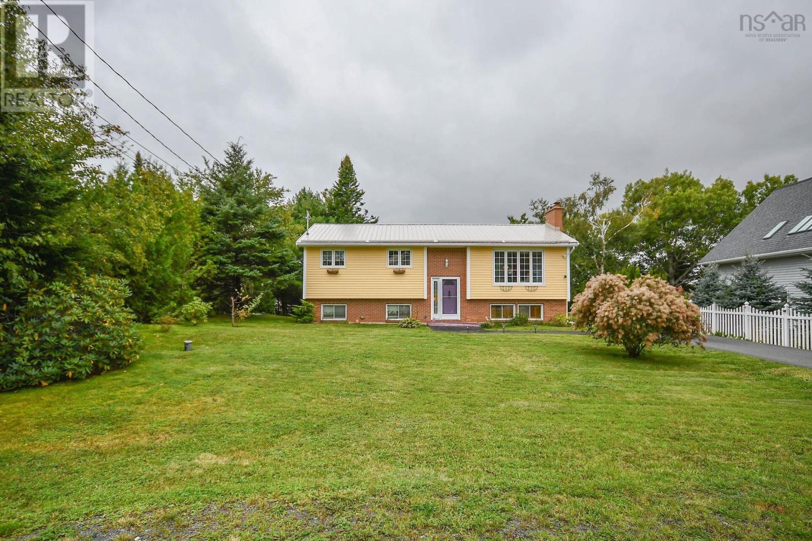 21 Sonia Drive, Lawrencetown, Nova Scotia  B2Z 1L2 - Photo 5 - 202624015