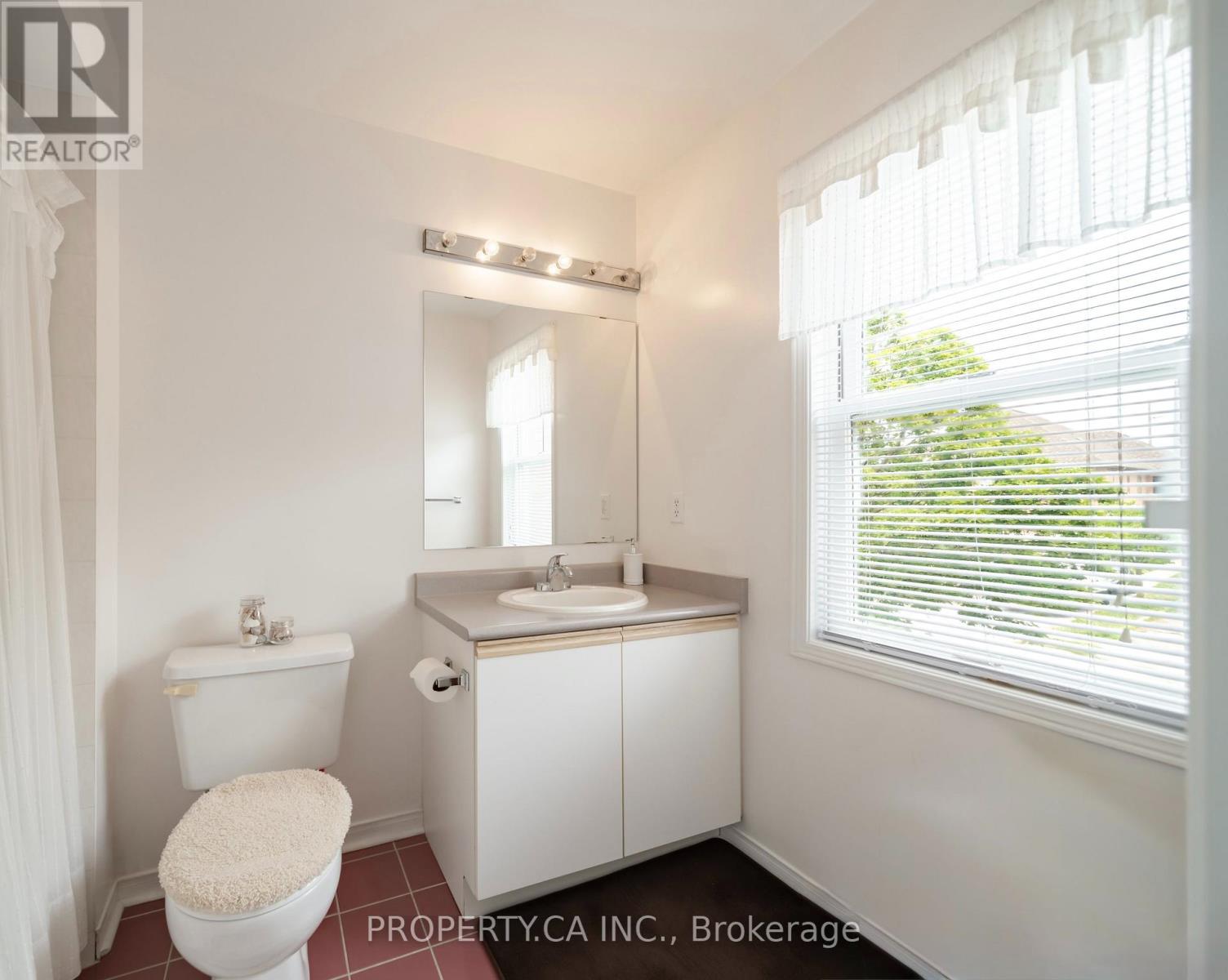 72 Desert Sand Drive, Brampton, Ontario  L6R 1V6 - Photo 26 - W13580614