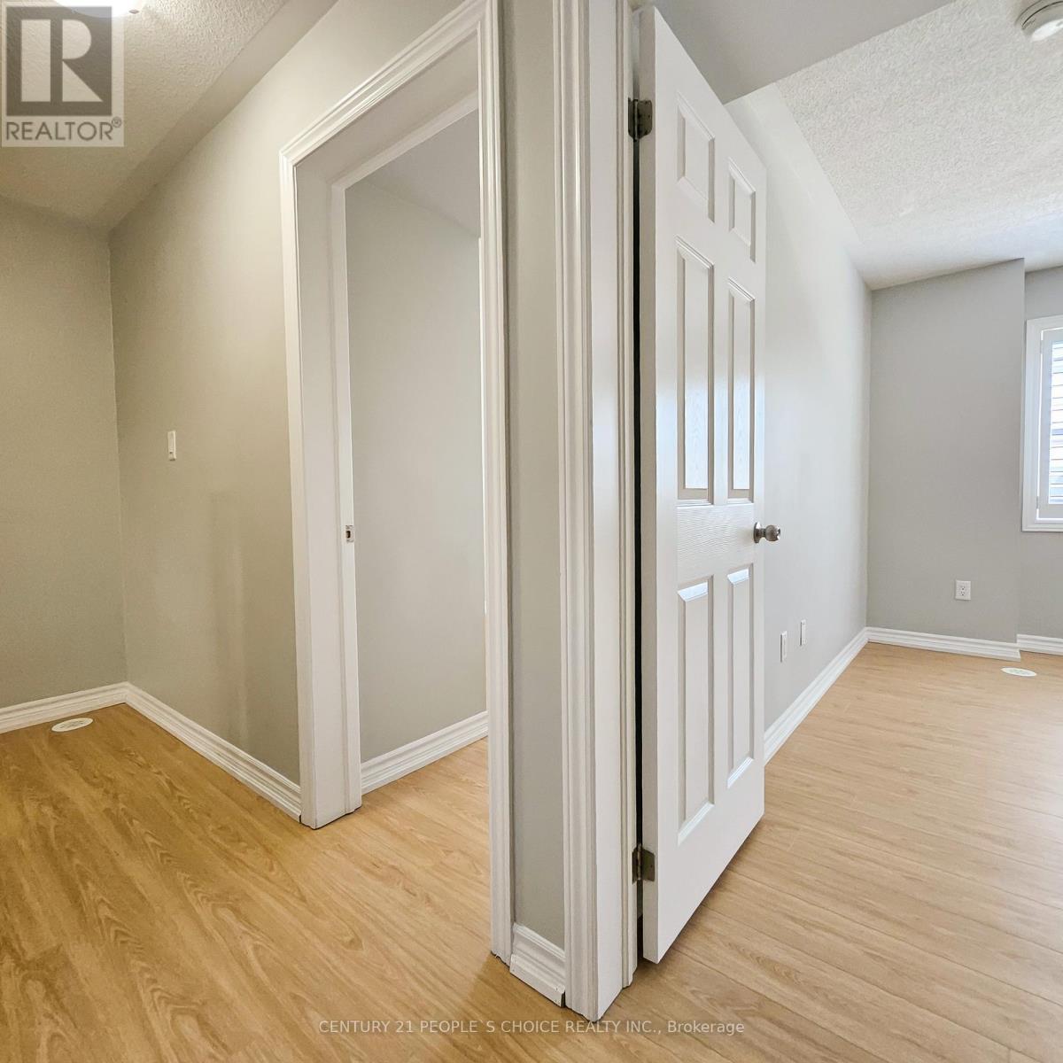28-04 - 2420 Baronwood Drive, Oakville, Ontario  L6M 0J7 - Photo 15 - W13809748