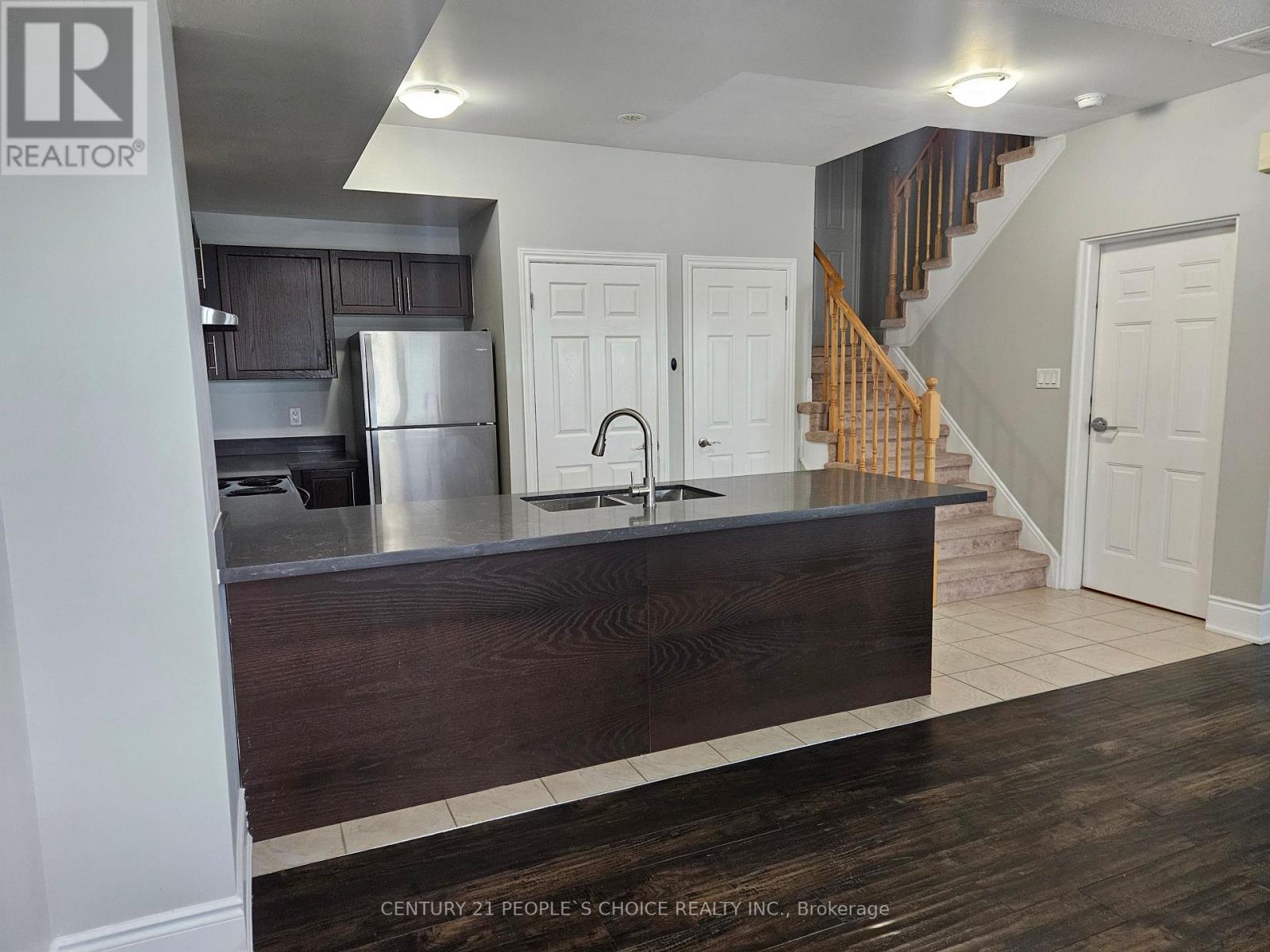 28-04 - 2420 Baronwood Drive, Oakville, Ontario  L6M 0J7 - Photo 5 - W13809748