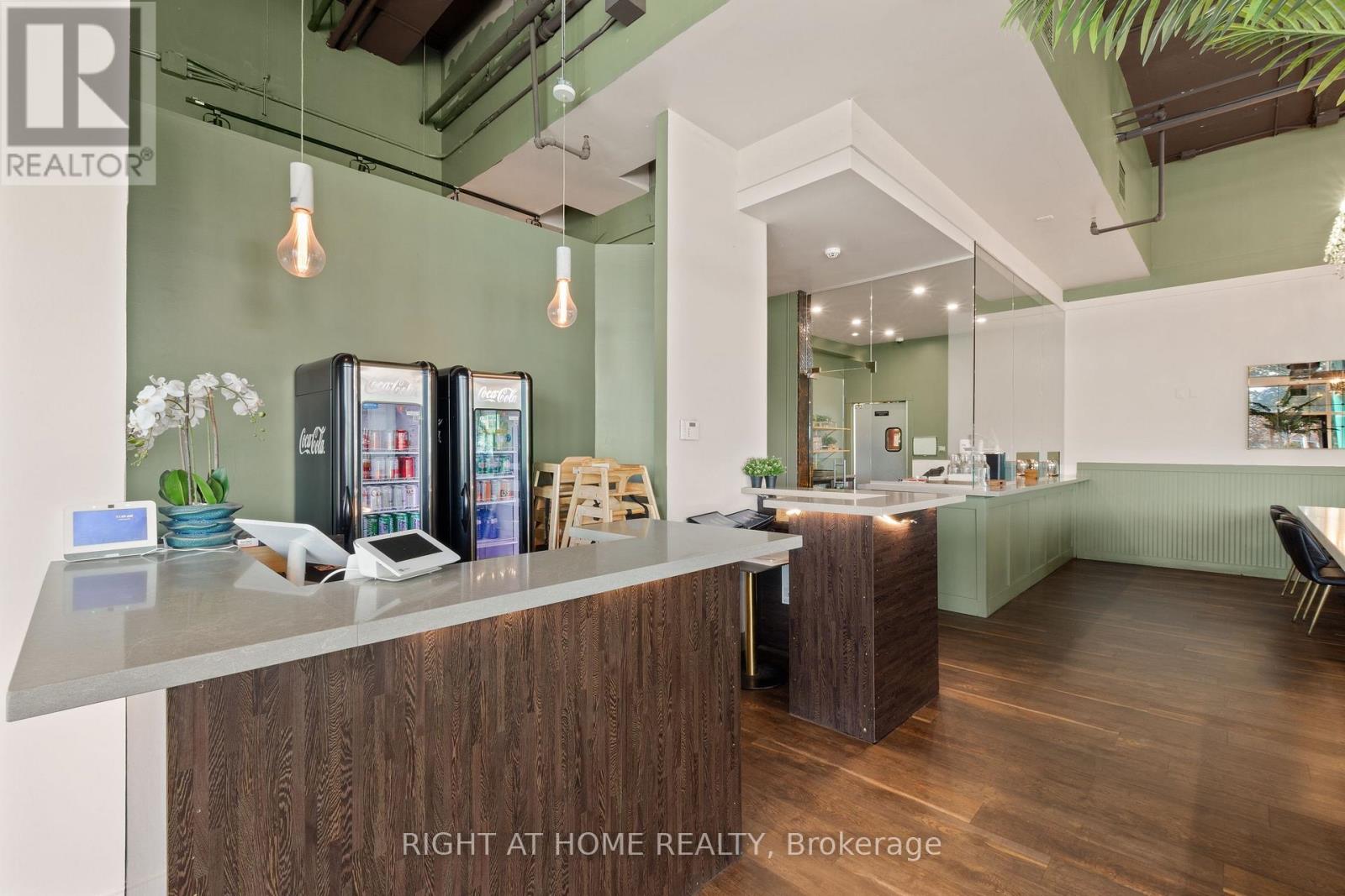 101 - 10 Kingsbridge Garden Circle, Mississauga, Ontario  L5R 3K6 - Photo 7 - W13810784