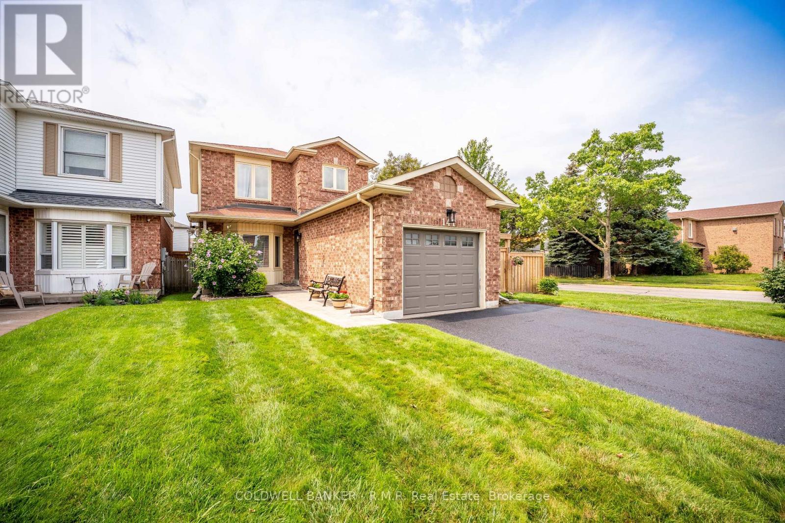 141 Poolton Crescent, Clarington, Ontario  L1E 2H6 - Photo 2 - E13813920