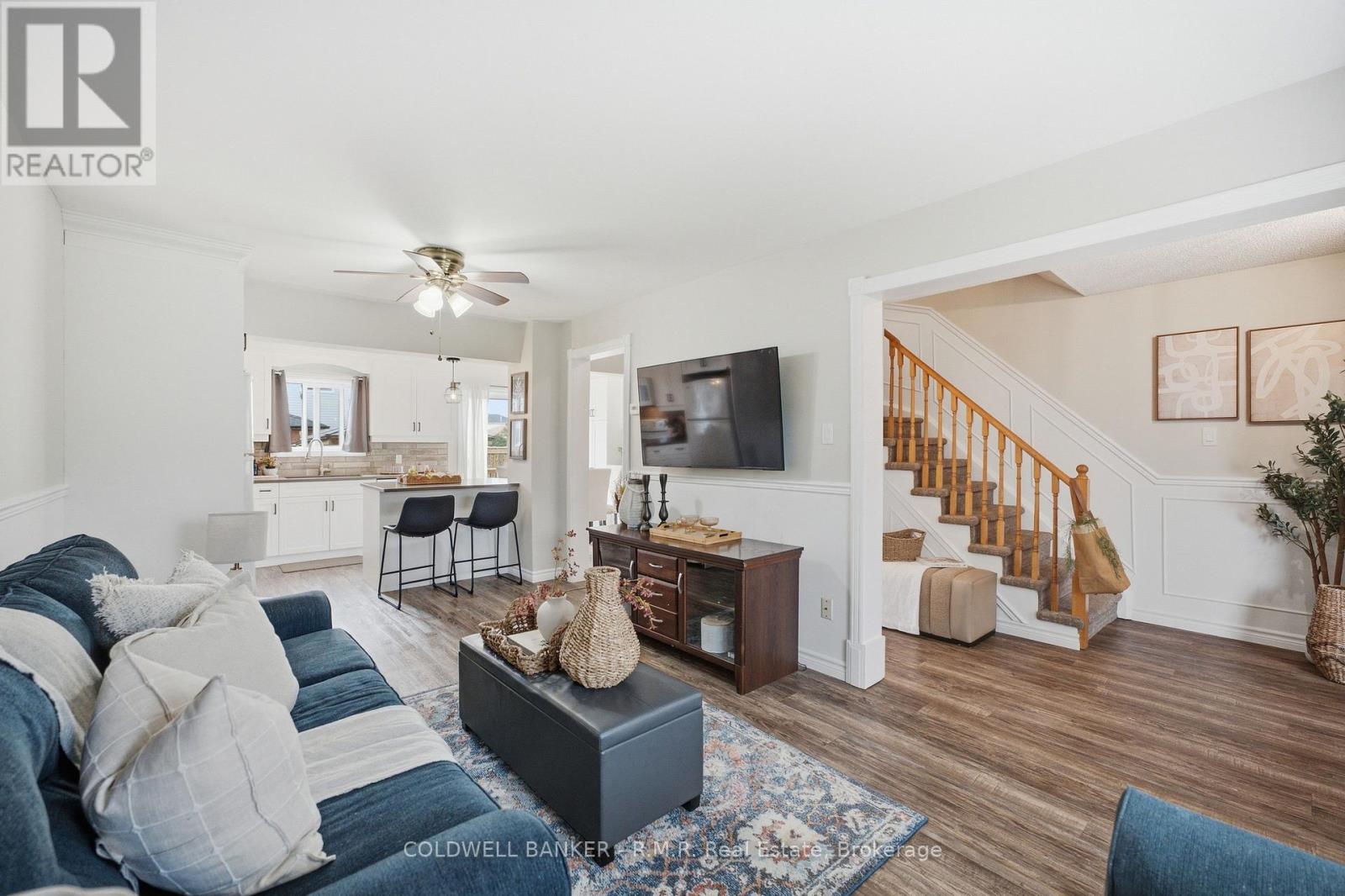 141 Poolton Crescent, Clarington, Ontario  L1E 2H6 - Photo 5 - E13813920