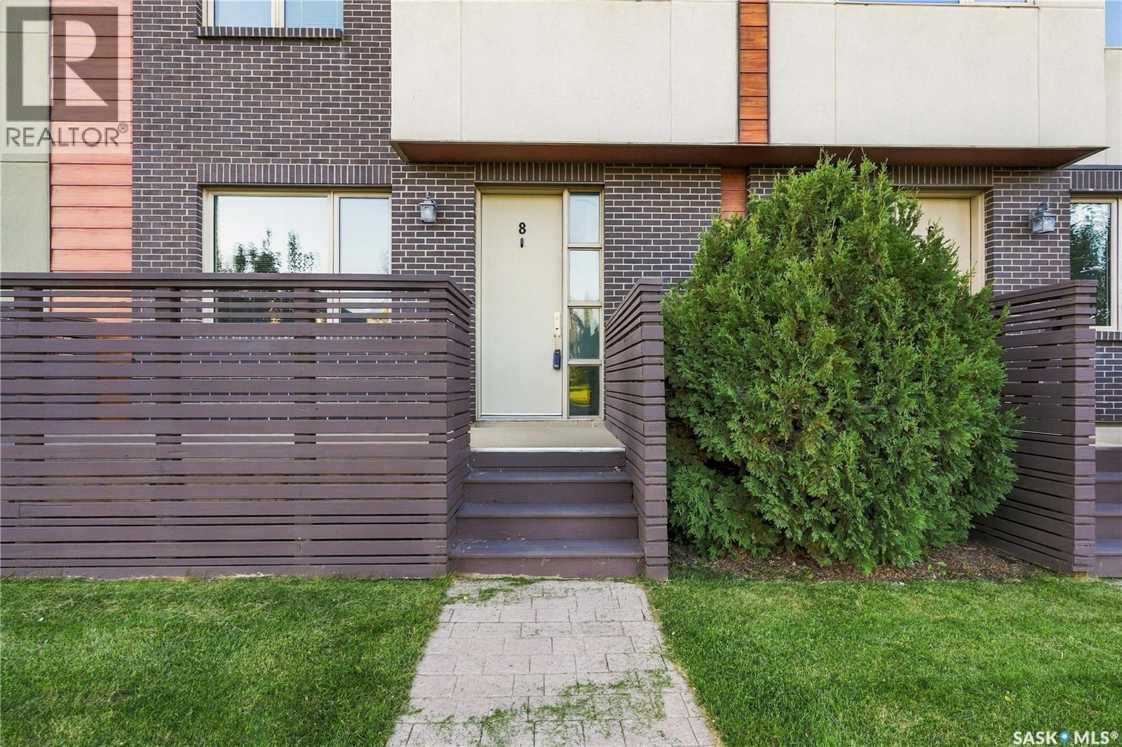 8 103 Willis Crescent, Saskatoon, Saskatchewan  S7T 0X9 - Photo 2 - SK049115