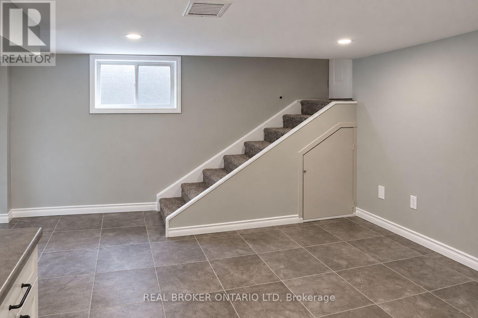 31 Myrtle Street, St. Thomas, Ontario  N5R 2E6 - Photo 13 - X13814026