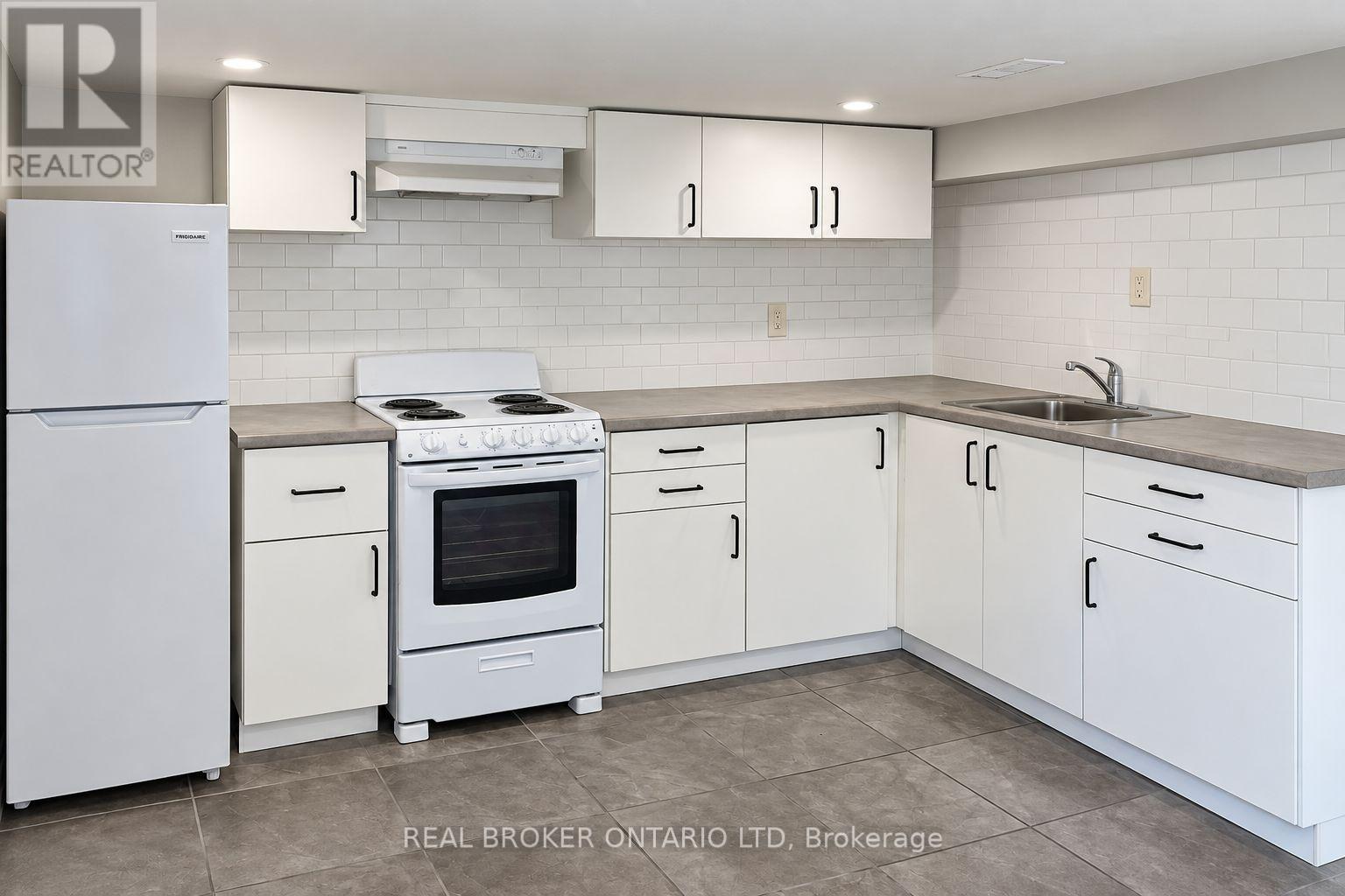 31 Myrtle Street, St. Thomas, Ontario  N5R 2E6 - Photo 14 - X13814026