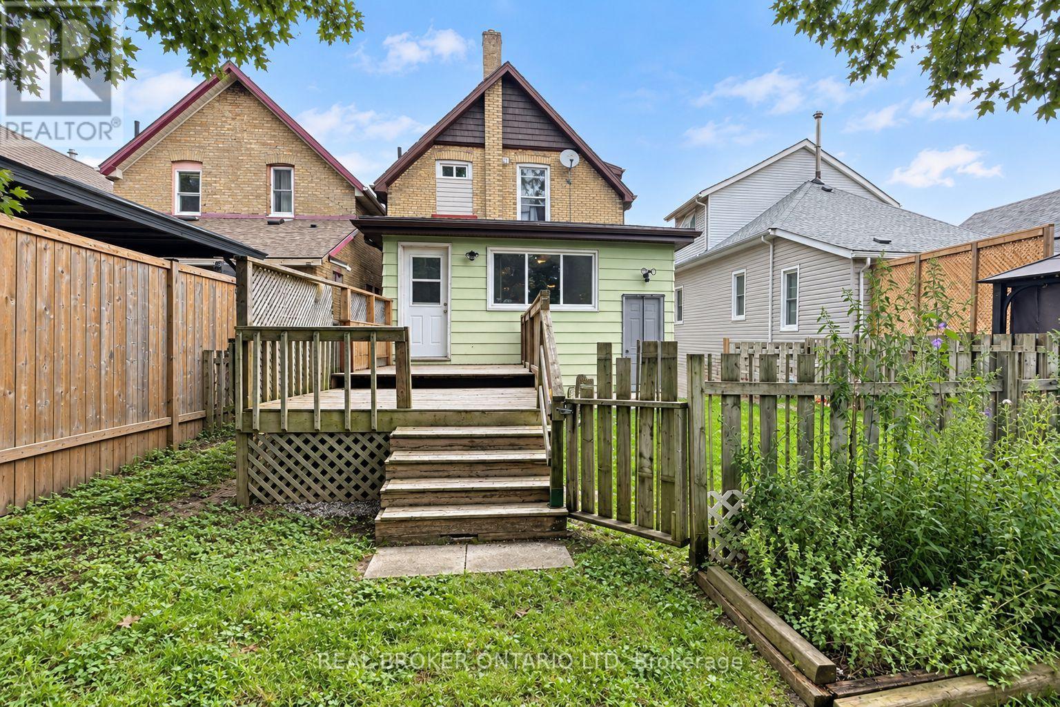 31 Myrtle Street, St. Thomas, Ontario  N5R 2E6 - Photo 18 - X13814026