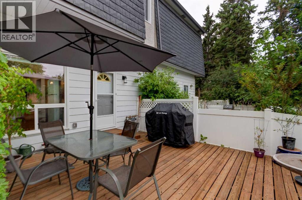 386 Brae Glen Crescent Sw, Calgary, Alberta  T2W 1B6 - Photo 28 - A2343218