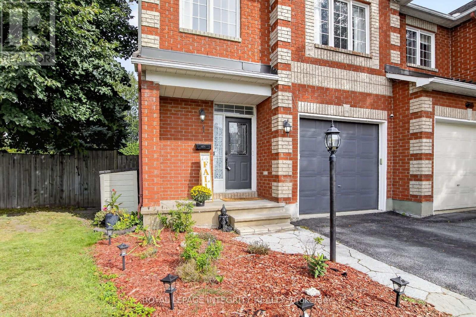 1 Chantilly Gate, Ottawa, Ontario  K2S 2B2 - Photo 3 - X13813992