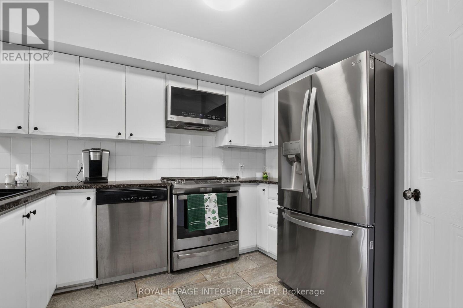 1 Chantilly Gate, Ottawa, Ontario  K2S 2B2 - Photo 7 - X13813992