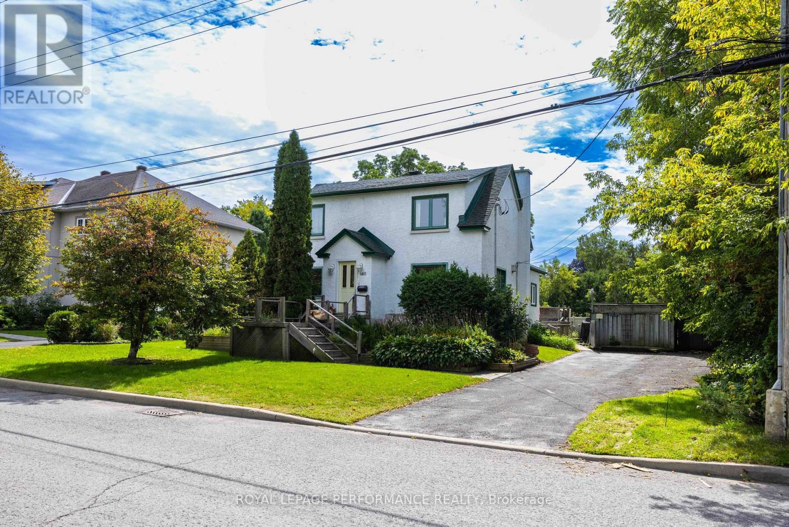 140 BILLINGS AVENUE, Ottawa, Ontario