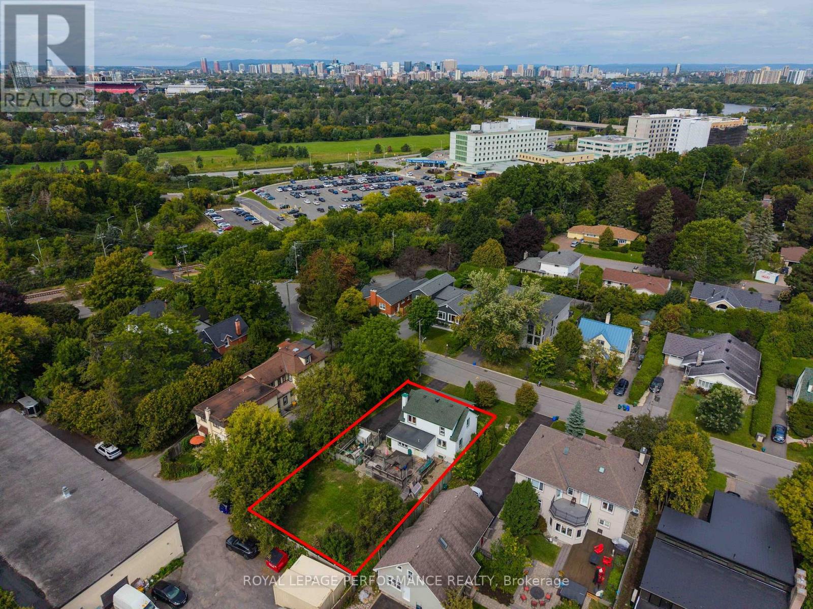 140 Billings Avenue, Ottawa, Ontario  K1H 5K9 - Photo 4 - X13814066