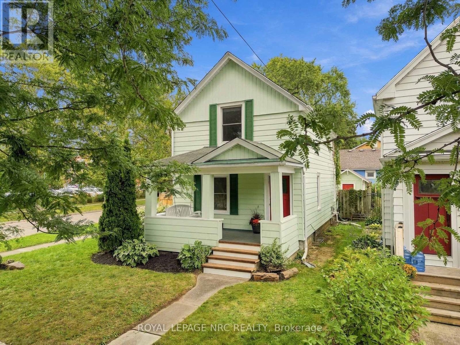 78 Henry Street, St. Catharines, Ontario  L2R 5V2 - Photo 2 - X13813996