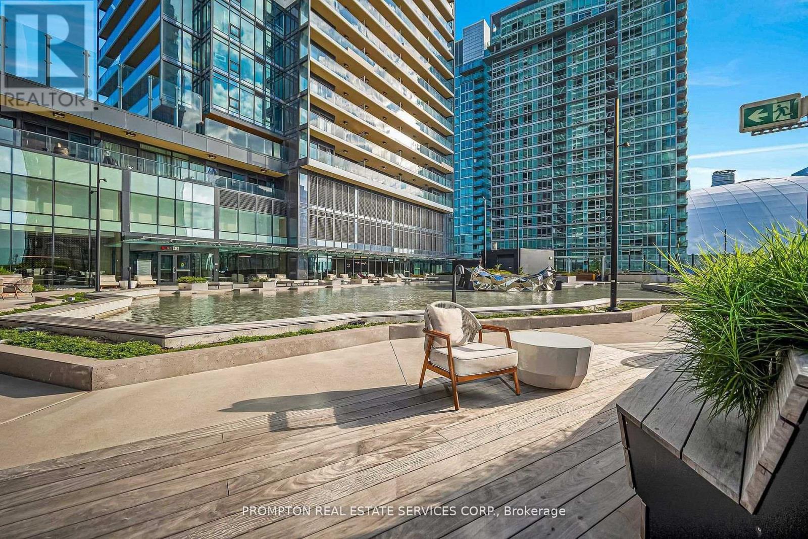 931 - 3 Concord City Place Way, Toronto, Ontario  M5V 0X4 - Photo 33 - C13814090
