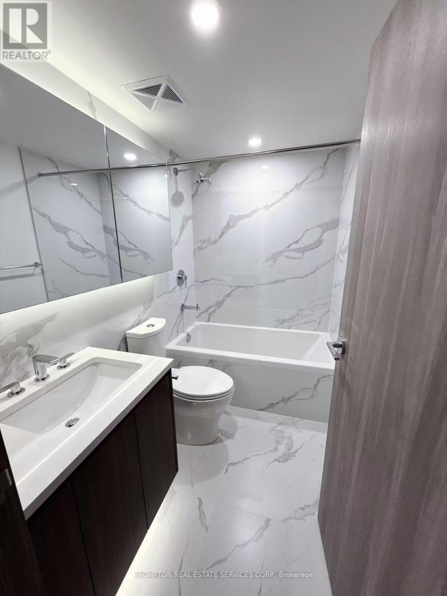 931 - 3 Concord City Place Way, Toronto, Ontario  M5V 0X4 - Photo 4 - C13814090