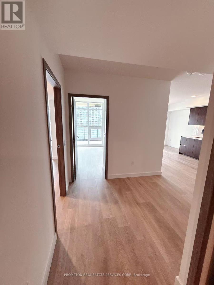 931 - 3 Concord City Place Way, Toronto, Ontario  M5V 0X4 - Photo 5 - C13814090