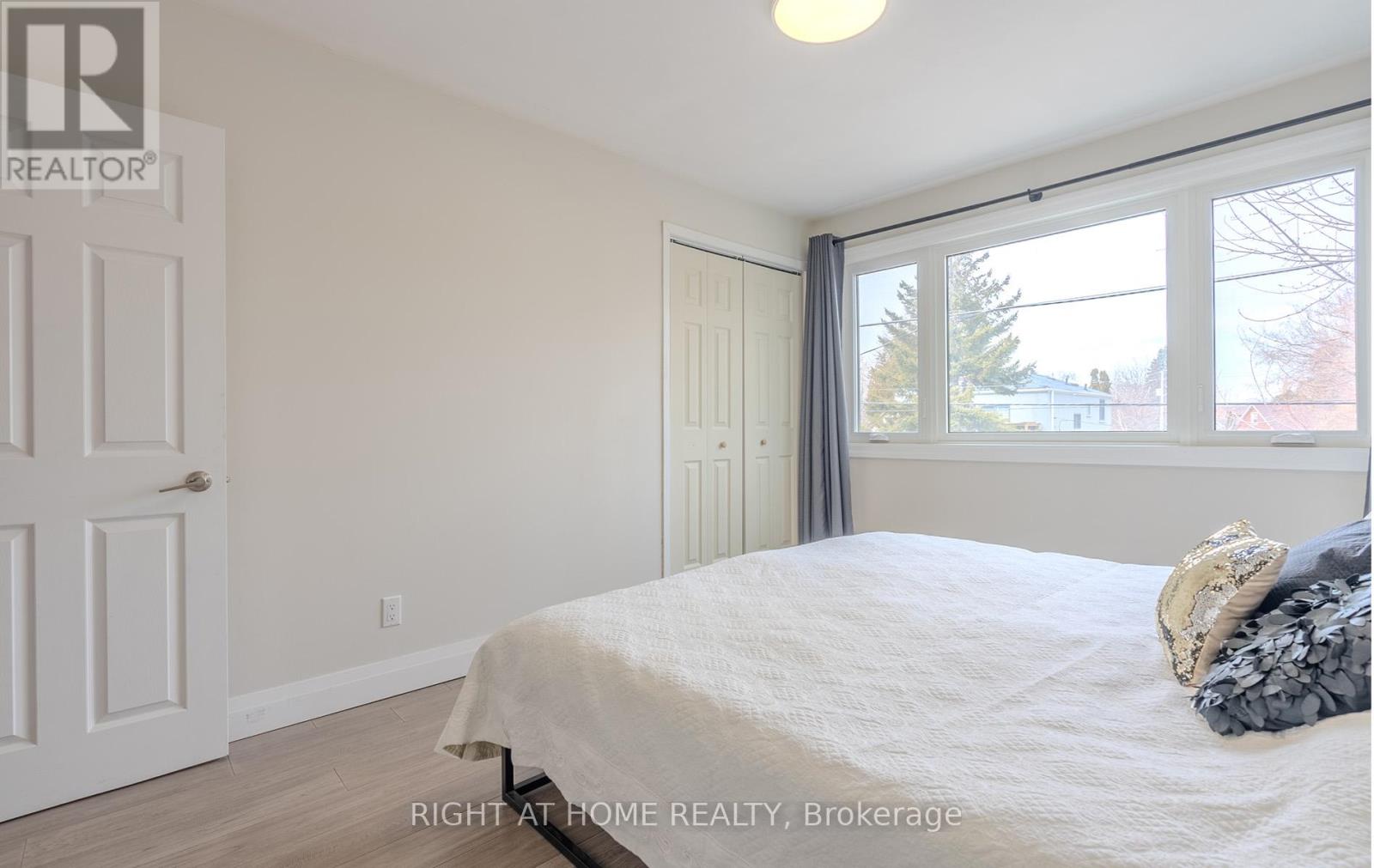 15 Hamstead Avenue, Toronto, Ontario  M4C 2S3 - Photo 21 - E13813930