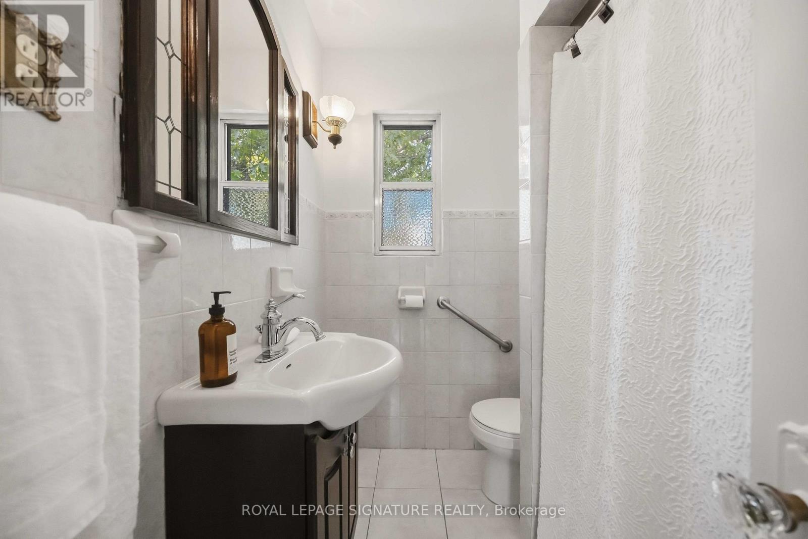 163 Bingham Avenue, Toronto, Ontario  M4E 3R2 - Photo 20 - E13813990
