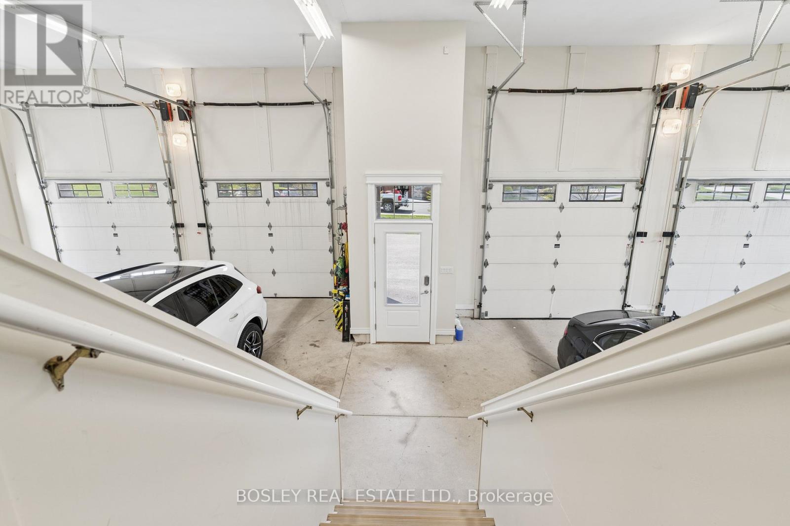 3325 Hollywood Court, Pickering, Ontario  L1X 0A3 - Photo 46 - E13814006