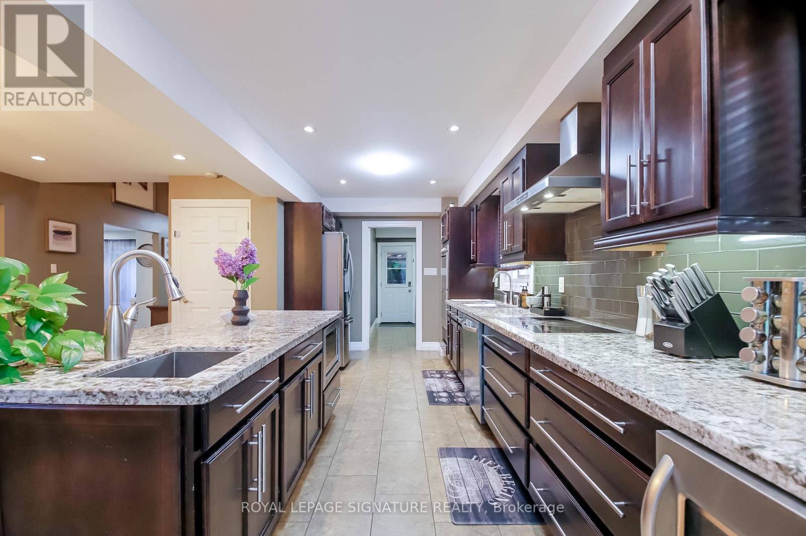4 Upland Drive, Whitby, Ontario  L1N 8H5 - Photo 24 - E13814130